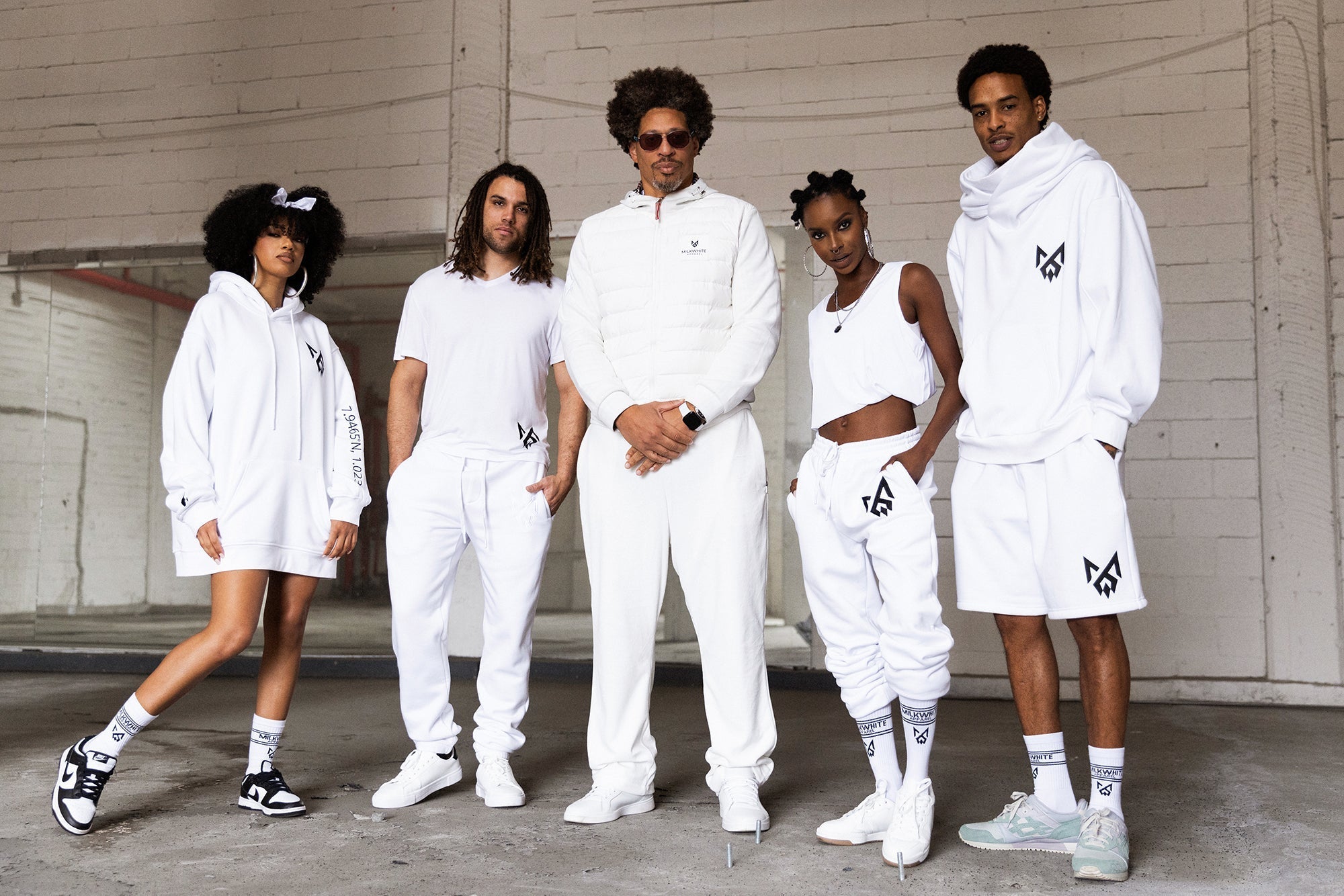 The Spiritual Power of Minimalism: Building a Curated Wardrobe with All-White Apparel